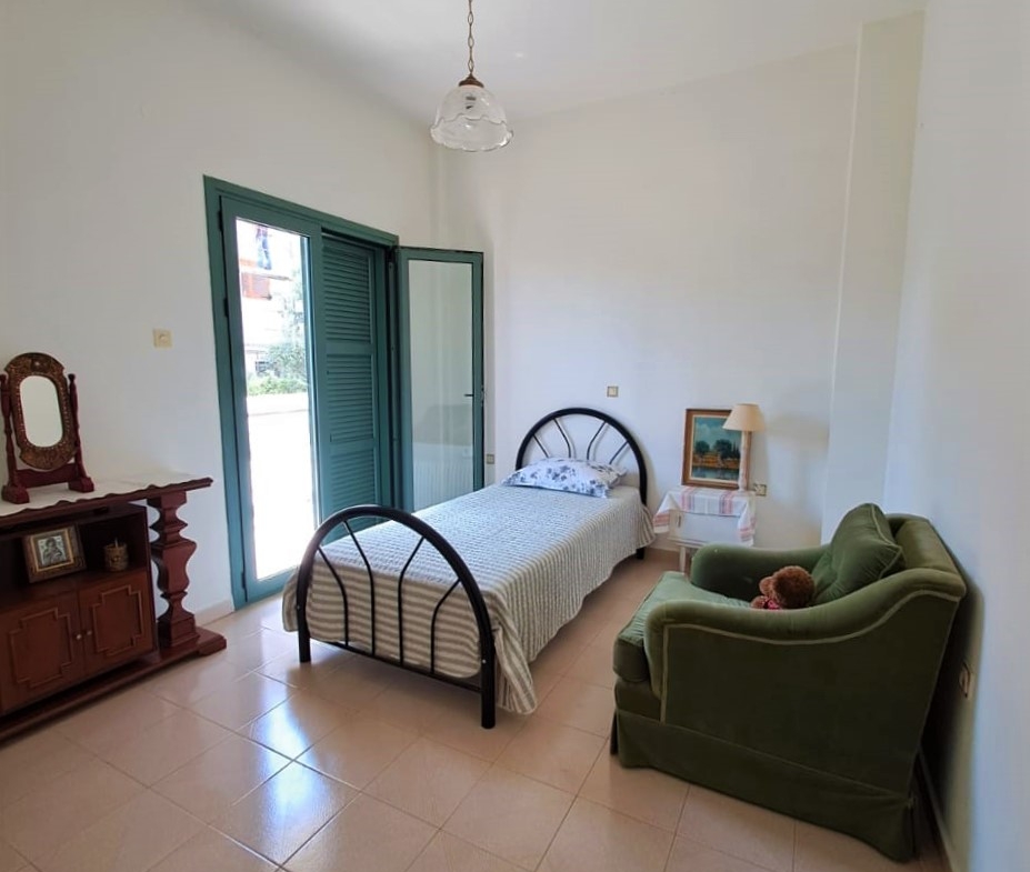 Listing photograph 19 of 29 of the house in Kalyves, published by Crete Island Real Estate.