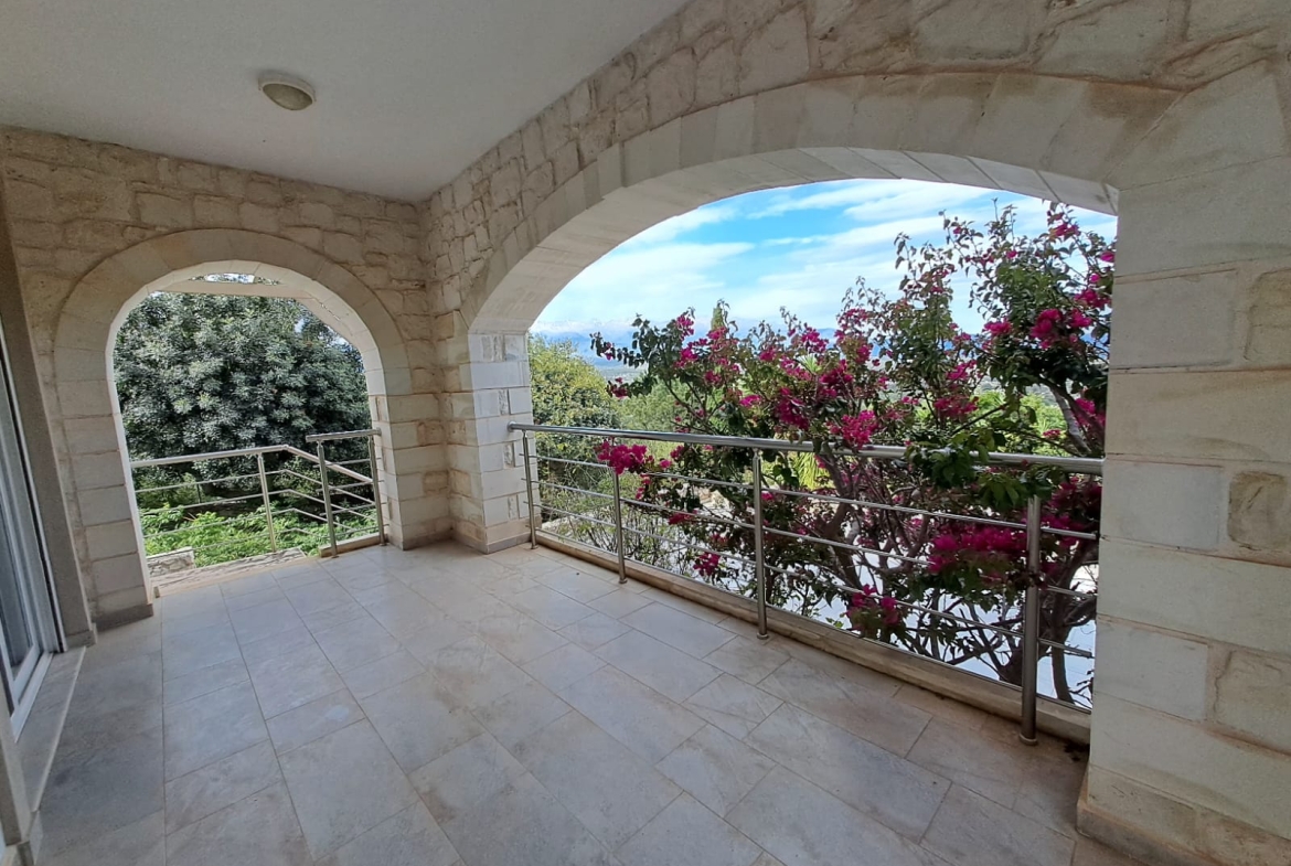 Listing photograph 5 of 42 of the house in Kambia, Apokoronas, published by Crete Island Real Estate.