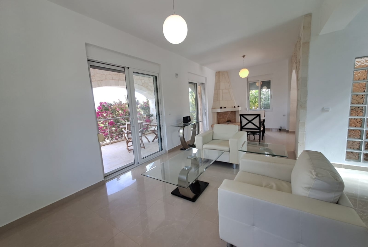 Listing photograph 8 of 42 of the house in Kambia, Apokoronas, published by Crete Island Real Estate.