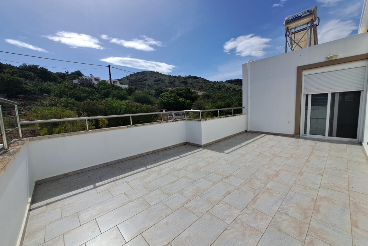 Listing photograph 18 of 42 of the house in Kambia, Apokoronas, published by Crete Island Real Estate.