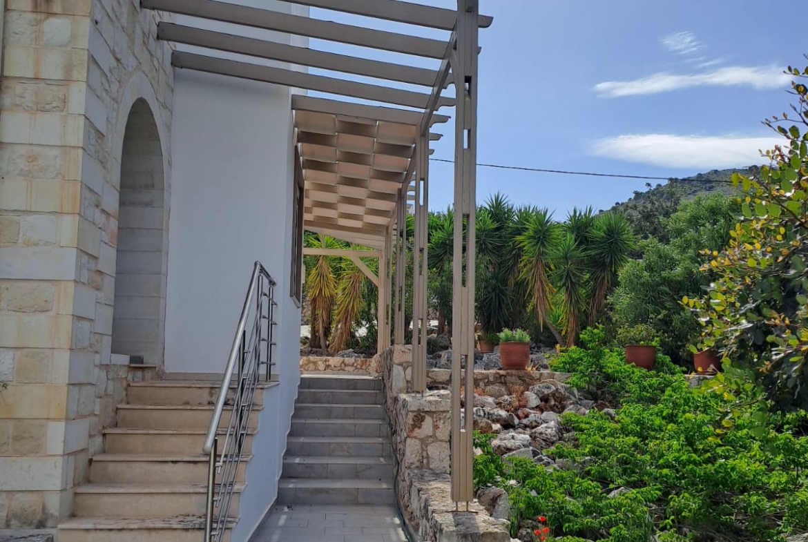 Listing photograph 31 of 42 of the house in Kambia, Apokoronas, published by Crete Island Real Estate.
