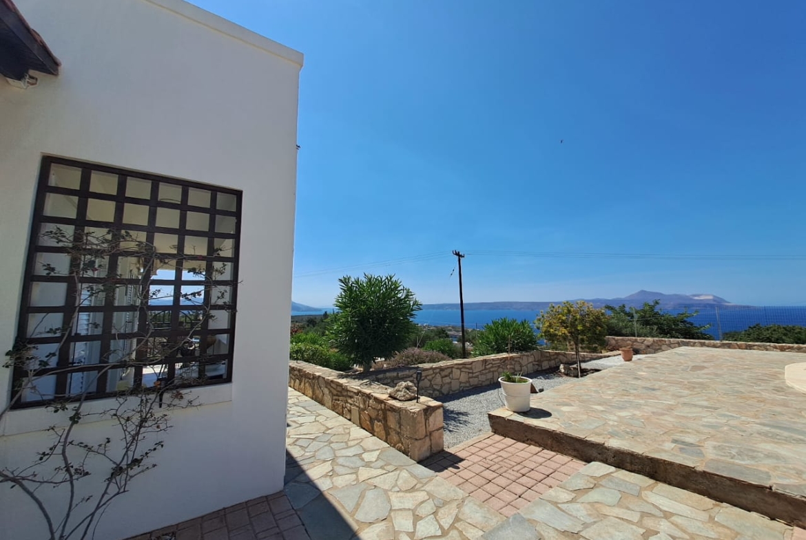 Listing photograph 10 of 47 of the house in Kokkino Chorio, published by Crete Island Real Estate.