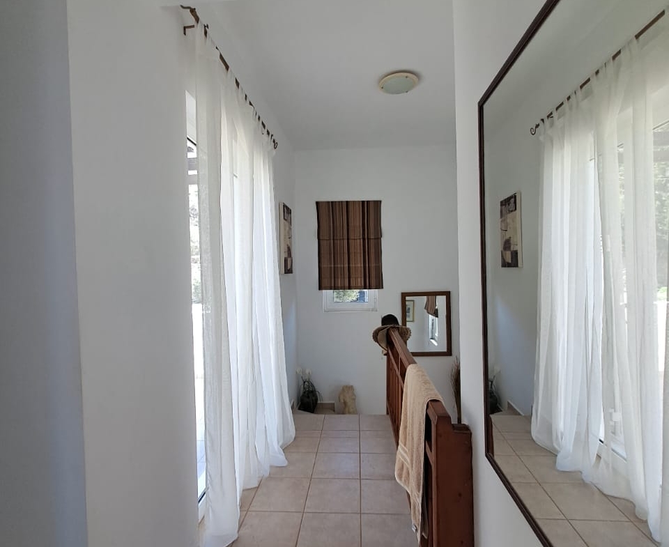 Listing photograph 17 of 47 of the house in Kokkino Chorio, published by Crete Island Real Estate.