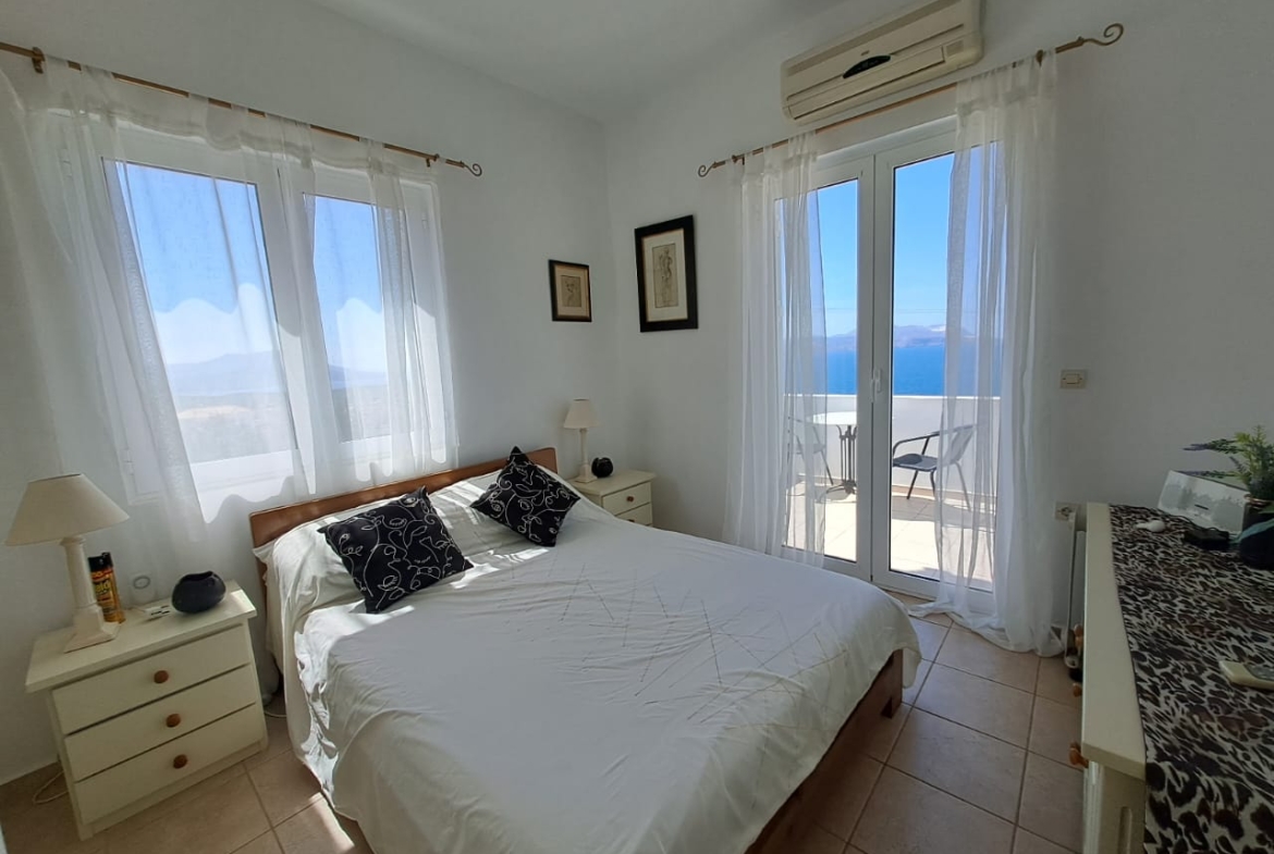 Listing photograph 20 of 47 of the house in Kokkino Chorio, published by Crete Island Real Estate.
