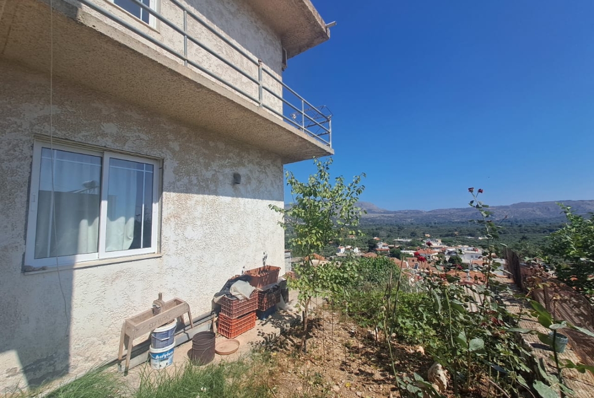 Listing photograph 6 of 31 of the house in Neo Chorio, Apokoronas, published by Crete Island Real Estate.