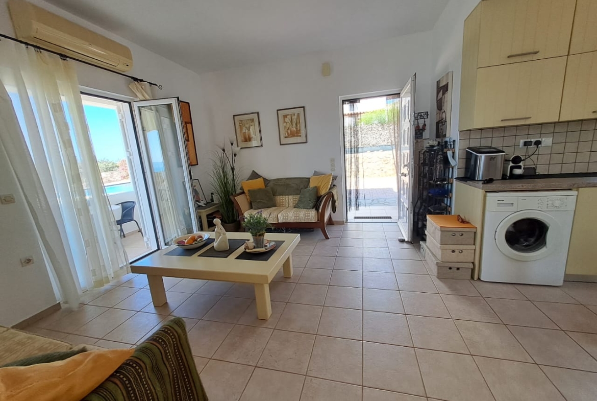 Listing photograph 31 of 47 of the house in Kokkino Chorio, published by Crete Island Real Estate.