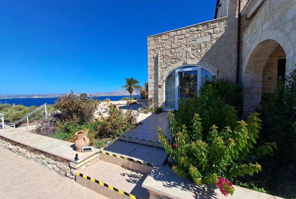 Listing photograph 3 of 42 of the house in Kokkino Chorio, published by Crete Island Real Estate.