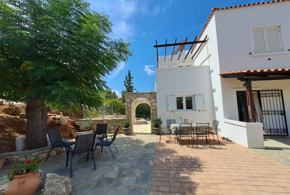 Listing photograph 6 of 47 of the house in Kokkino Chorio, published by Crete Island Real Estate.