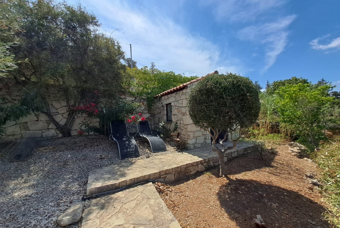 Listing photograph 7 of 47 of the house in Kokkino Chorio, published by Crete Island Real Estate.