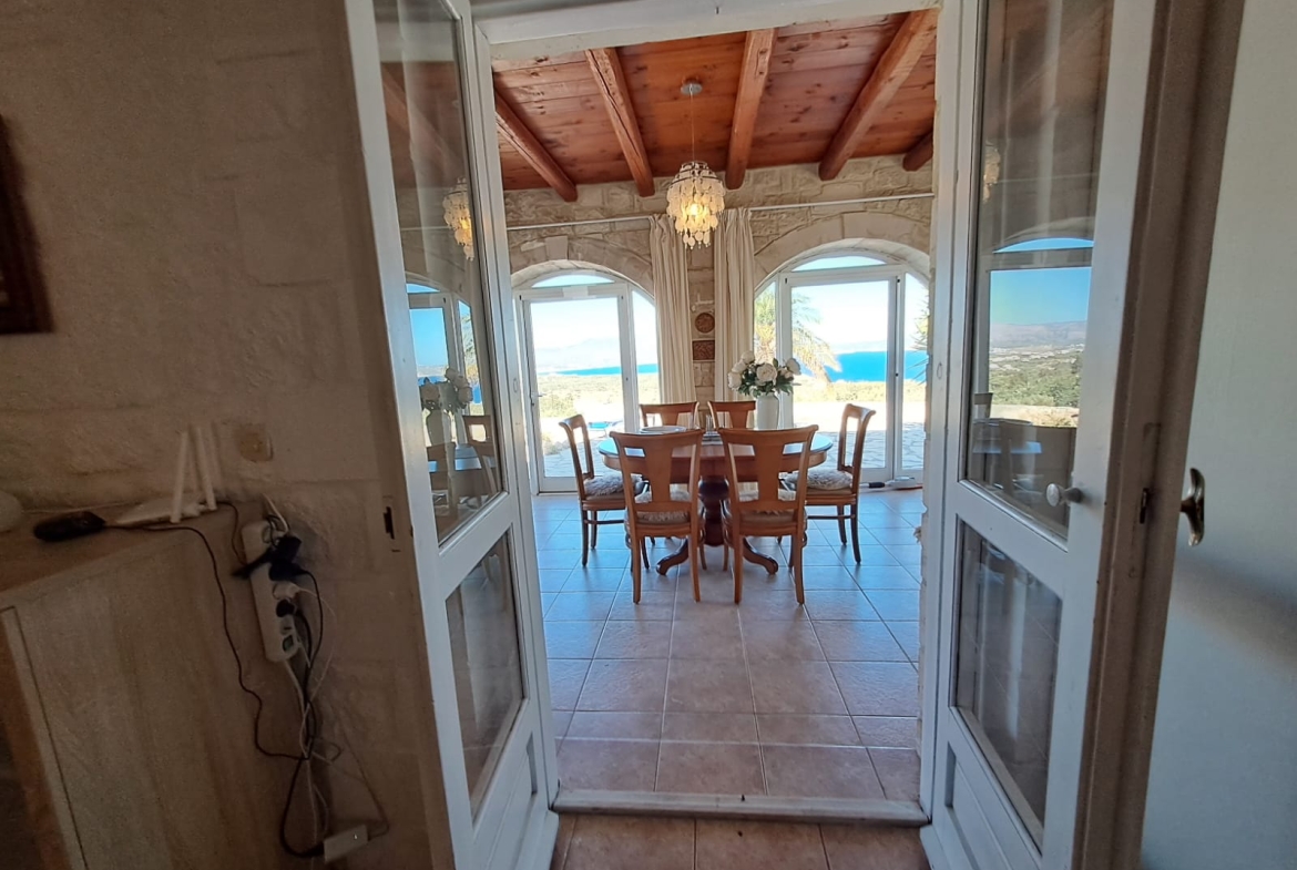 Listing photograph 22 of 42 of the house in Kokkino Chorio, published by Crete Island Real Estate.