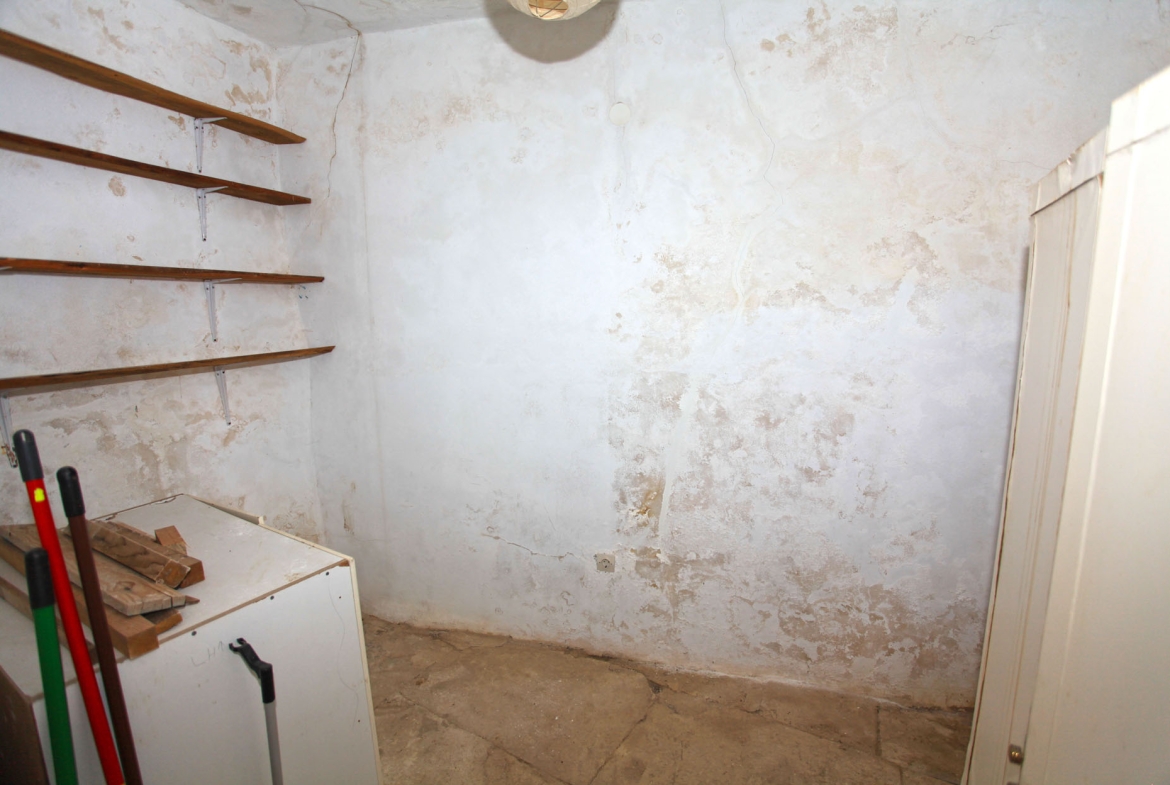 13 back room ground floor