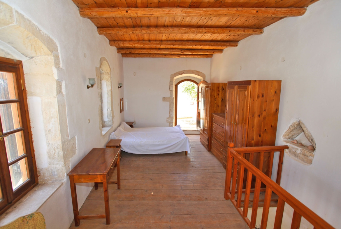 14 bedroom first floor