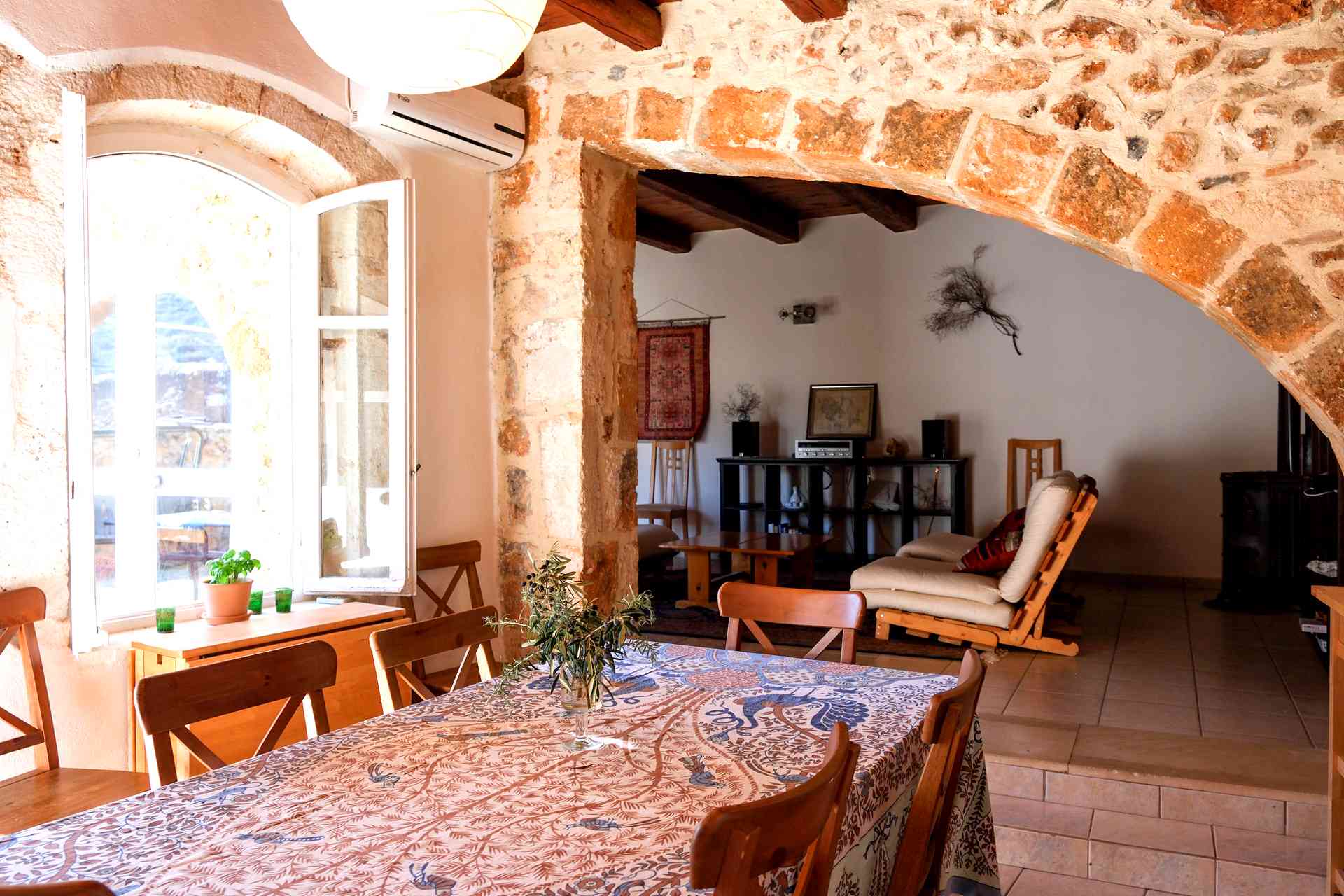 kr 0700 diningroom arch 07