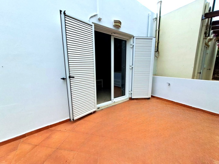 05 terrace door cleanup