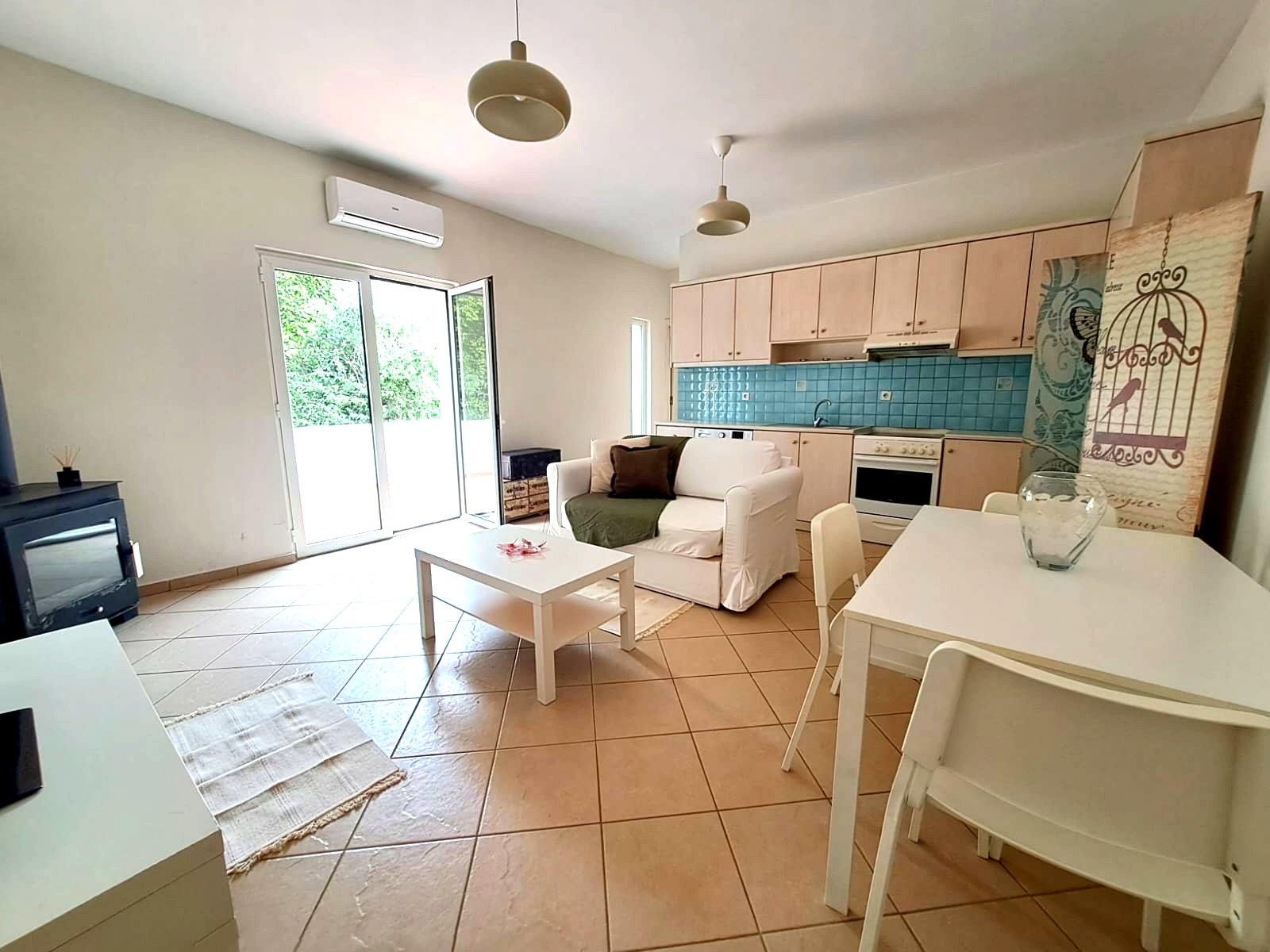 18 living room 4