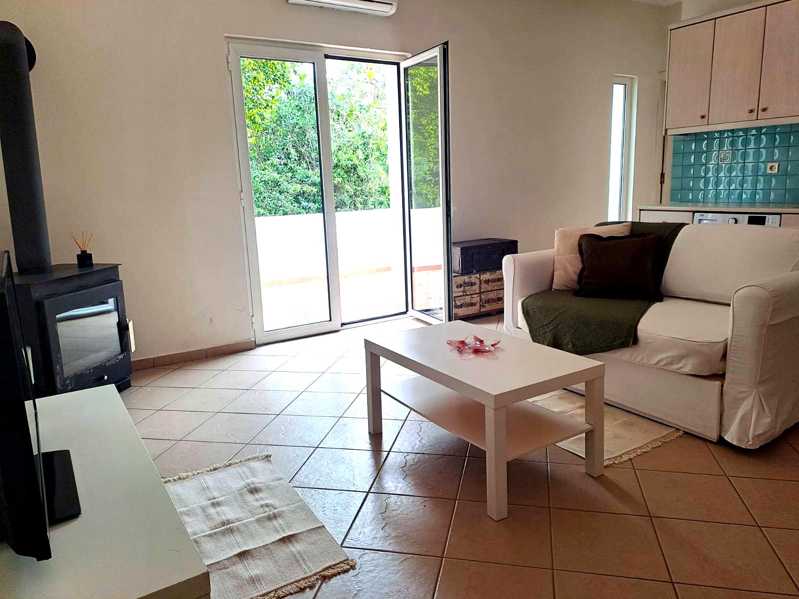 19 living room 5
