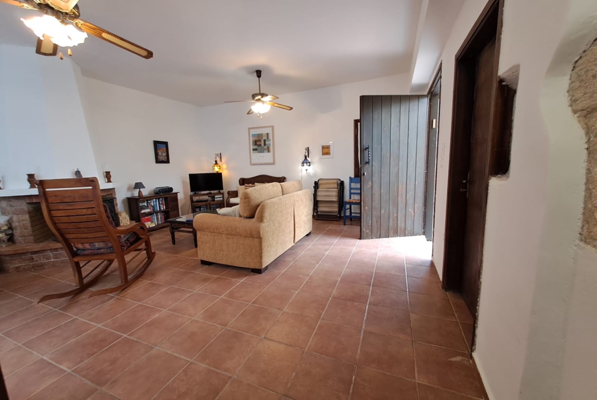 Listing photograph 17 of 30 of the house in Vamos, published by Crete Island Real Estate.